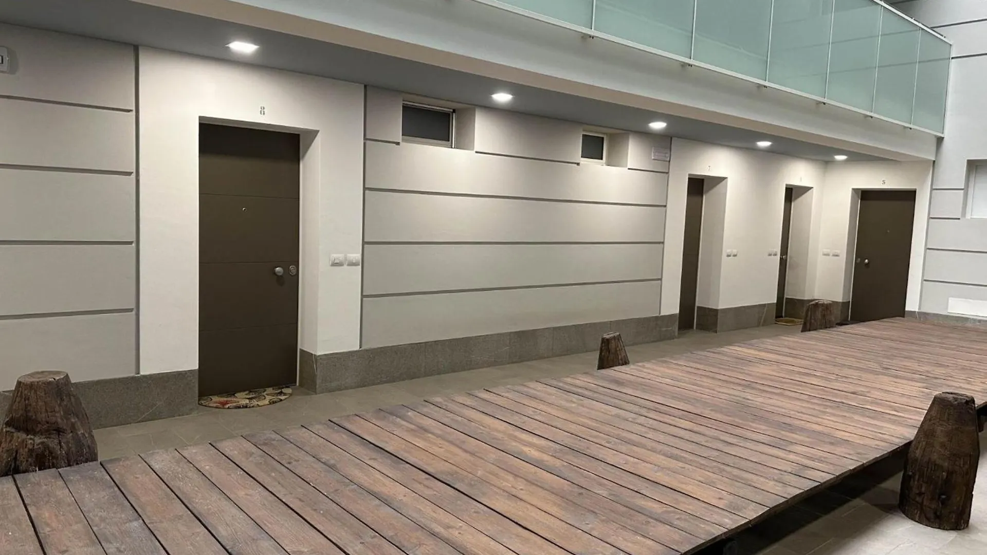 Bright And New Apartment Between The Beach And The City Center 비비오네