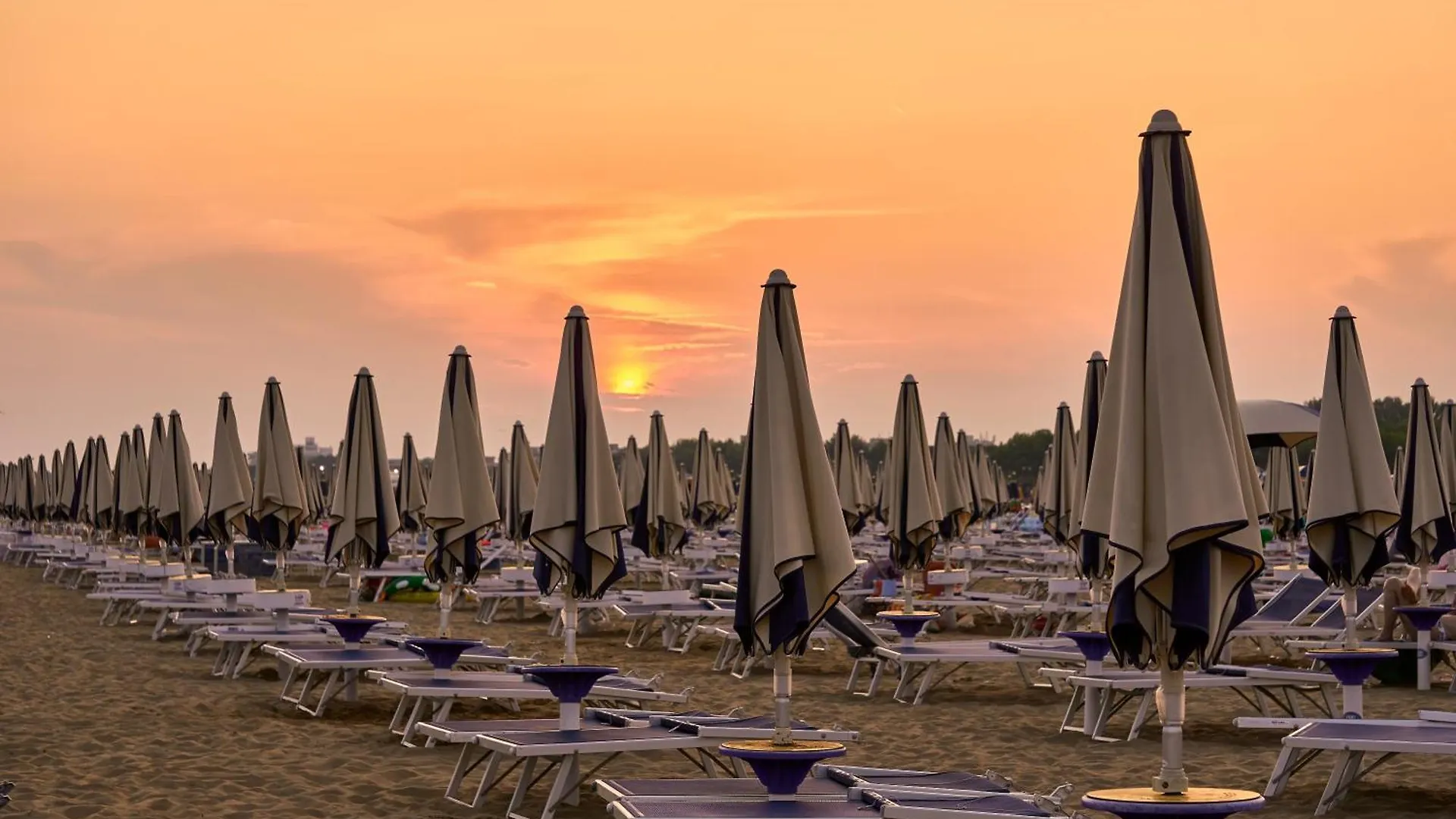 Bright And New Apartment Between The Beach And The City Center Bibione Italy